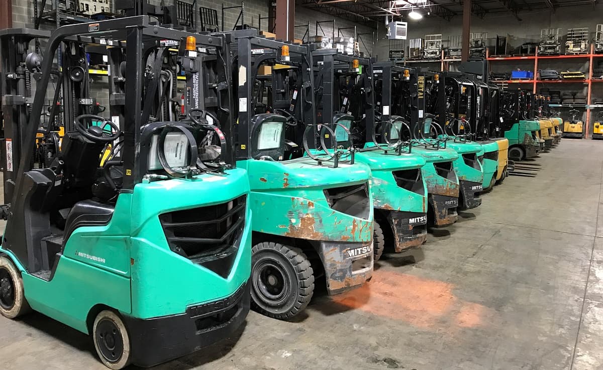 Caterpillar Forklift